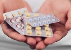 एंटीबायोटिक्स दवाओं का मनमाना सेवन बढ़ा रहा AMR का खतरा, ICMR की रिपोर्ट में खुलासा