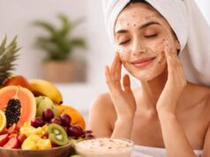 फलों से कैसे करें फ्रूट फेशियल, चेहरे पर चमक लाने से लेकर दाग-धब्बे दूर करने में मिलेगी मदद