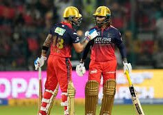 RCB ने IPL में रचा इतिहास, मुंबई-सीएसके भी नहीं कर सकी ये बड़ा रिकॉर्ड