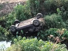नेशनल हाईवे-130 पर हादसा, 40 फीट खाई में गिरी तेज रफ्तार कार, युवक घायल