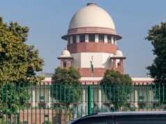 सुप्रीम कोर्ट का बड़ा फैसला: स्कूल-अस्पतालों के आसपास से हटेंगे आवारा कुत्ते