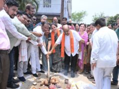 उत्तर विधायक पुरंदर मिश्रा एवं महापौर मीनल चौबे ने जोन 3, वार्ड 33 के अंतर्गत नाला सहित 3 पुलिया शीघ्र बनाने भूमिपूजन कर दी सौगात
