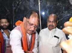 मुख्यमंत्री ने हाटकेश्वर महादेव मंदिर में पूजा-अर्चना कर प्रदेशवासियों के सुख समृद्धि की कामना की