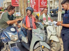 उप मुख्यमंत्री अरुण साव का सामने आया अनोखा अंदाज, विकास कार्यों का निरीक्षण करने स्कूटी में निकले…