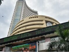 Stock Market Highlights: हफ्ते के पहले ही दिन क्रैश हुआ बाजार, इन शेयरों में भारी गिरावट