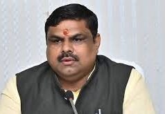 शिक्षा मंत्री गजेन्द्र यादव के खिलाफ CM हेल्पलाइन में शिकायत, भर्ती रोकने का आरोप