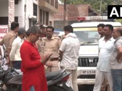 अयोध्या राम मंदिर दान घोटाला: टिन्नू यादव समेत 8 आरोपियों के घर पुलिस की रेड