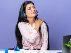 सर्वाइकल स्पॉन्डिलाइटिस के दर्द से हैं परेशान, तो छुटकारा पाने के लिए ऑफिस में बैठे बैठे करें ये एक्सरसाइज