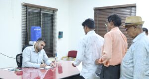 कलेक्टर मयंक चतुर्वेदी ने 1,808 लंबित आवेदनों के 10 अगस्त तक निराकरण के दिए निर्देश, जलाशयों की निगरानी के भी आदेश