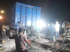 रेलवे स्टेशन के पास बड़ा हादसा टला! मालगाड़ी का वैगन अचानक हुआ डिरेल
