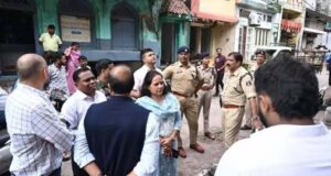 रायपुर में गणेश विसर्जन झांकी का रूट चेक, जर्जर मकानों पर नोटिस और बैरिकेडिंग के निर्देश