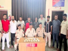 सूने मकान में पुलिस का छापा, 9 जुआरी गिरफ्तार, आरोपियों में कई बड़े कारोबारी शामिल