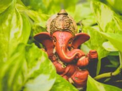 गणेश विसर्जन 2026: बप्पा को विदा करते समय इन मंत्रों का करें जाप, जानें महत्व