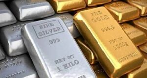 Gold-Silver Price: सोने-चांदी में फिर भूचाल! सोना ₹3,214 और चांदी ₹6,661 तक लुढ़की, जानें आज का भाव