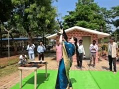 पुलिस लाइन में शस्त्र पूजन, SP अंकिता शर्मा ने किया हर्ष फायर