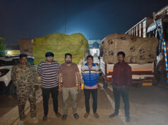 जशपुर में झारखंड से धान परिवहन करते दो पिकअप जब्त, पुलिस को सौंपे गए वाहन