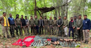 गढ़चिरौली पुलिस को बड़ी सफलता, जंगल से 4 राइफलें, एयरगन और 100 सुतली बम बरामद