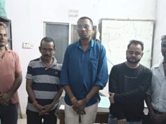 नगरी में जुआ खेलते 5 लोग गिरफ्तार, ₹15,800 नकद और 52 पत्ती ताश जब्त