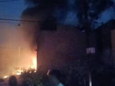 बिलासपुर के अटल आवास में आग का तांडव, धुएं में फंसे 75 से अधिक लोग; रस्सी के सहारे रेस्क्यू